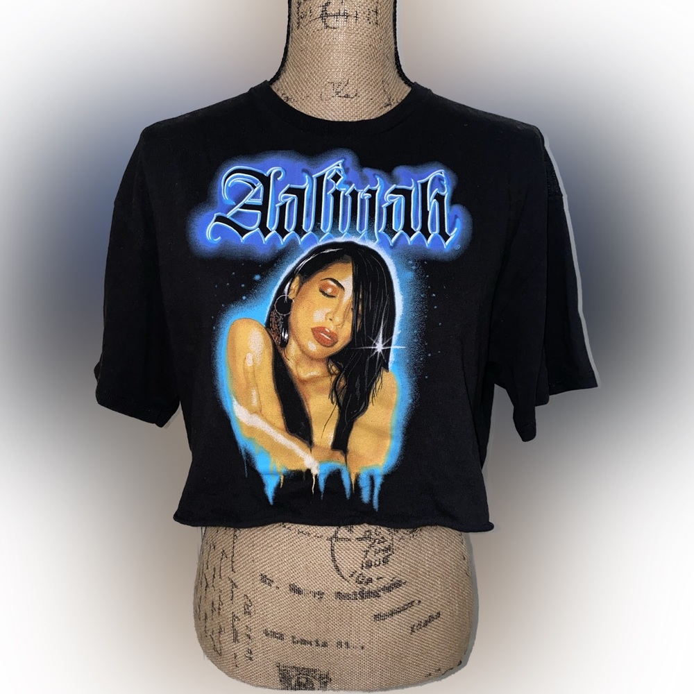 Aaliyah Graphic Cropped Tee